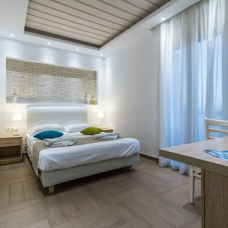Hotel Polis Of Naxos 3*