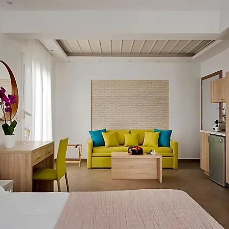 Hotel Polis Of Naxos 3*