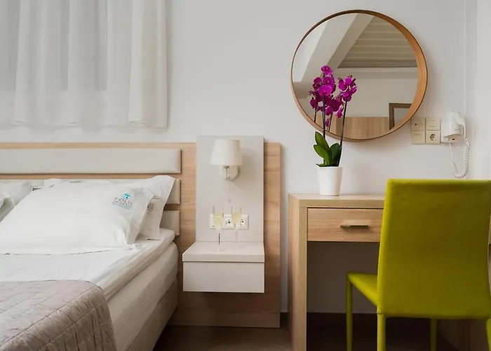 Polis Of Naxos Naxos City